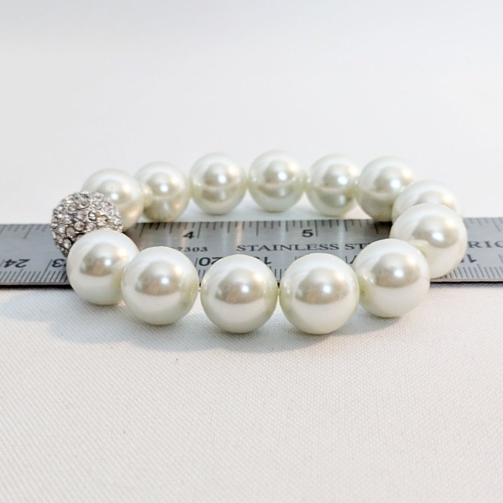 Chico's Pearl & Rhinestone Bracelet Excellent Cond - Picture 4 of 7